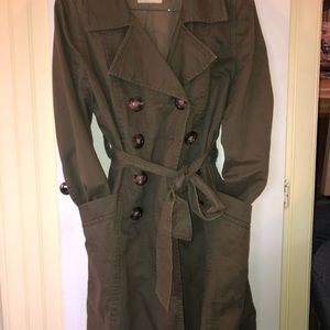 Old Navy forest green spring jacket, sized XS.